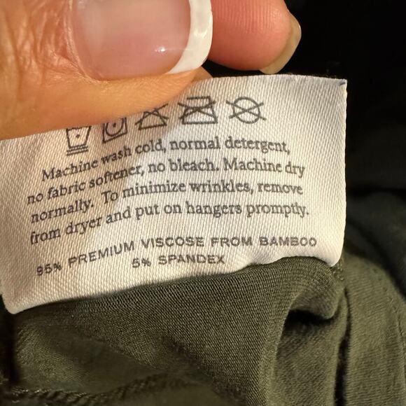 Cozy Earth Men's Bamboo Stretch-Knit Long Sleeve Tee Size Large Green - Picture 6 of 6